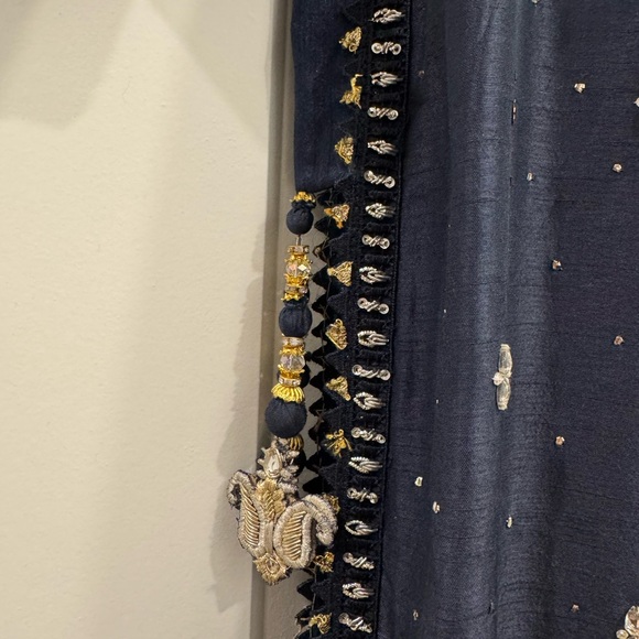 Famous Nadia farooqui pakistani designer dress - Picture 6 of 10